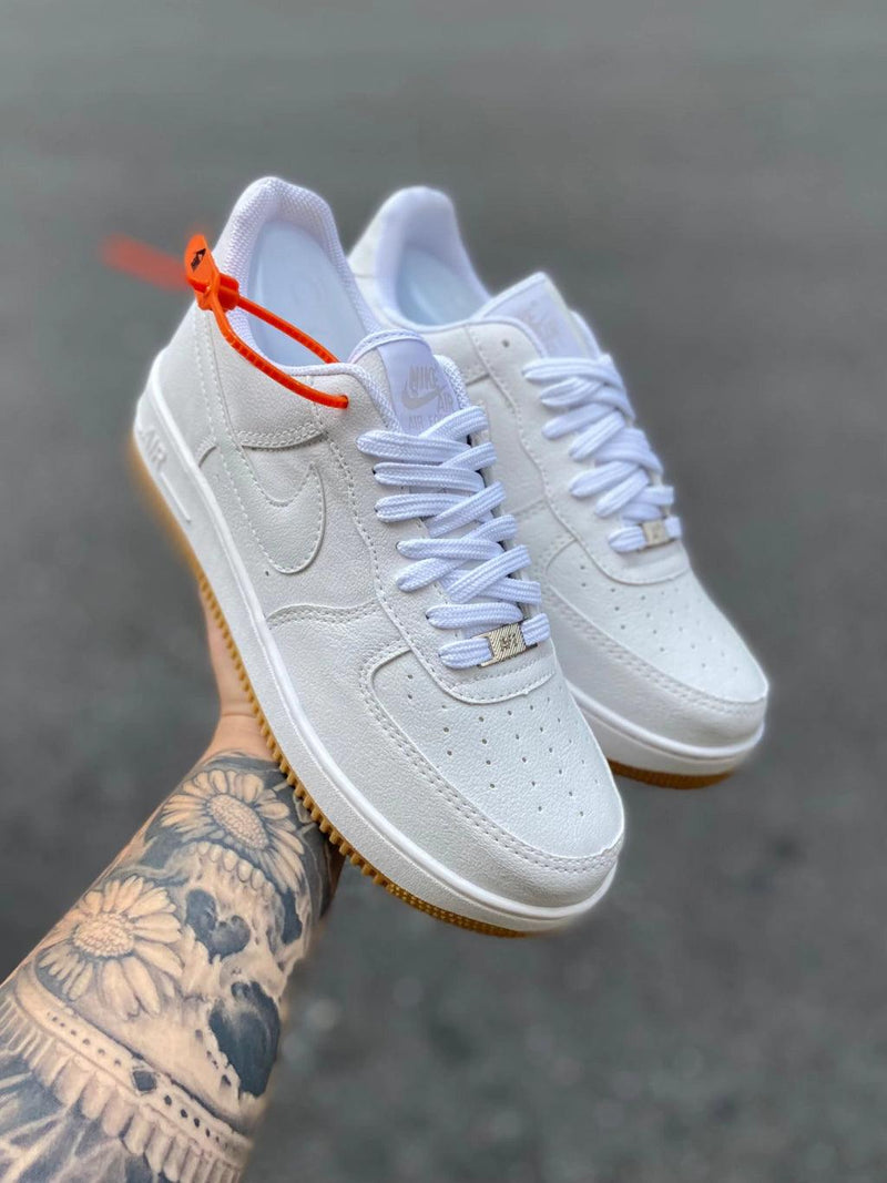 Nike Air Force F1 (branco sola bege)