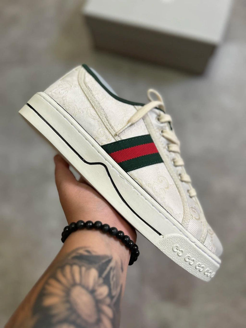 Sapâtenis Gucci